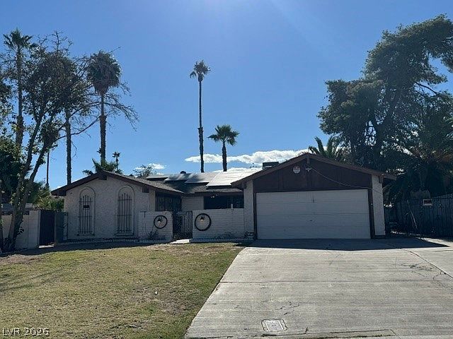 1st image of 3881 Casa Colorado Ave