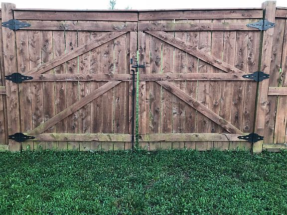 Double gate