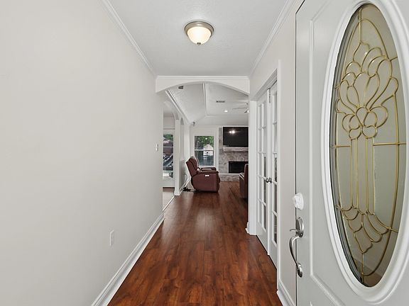 4th image of 10985 Woods Ln