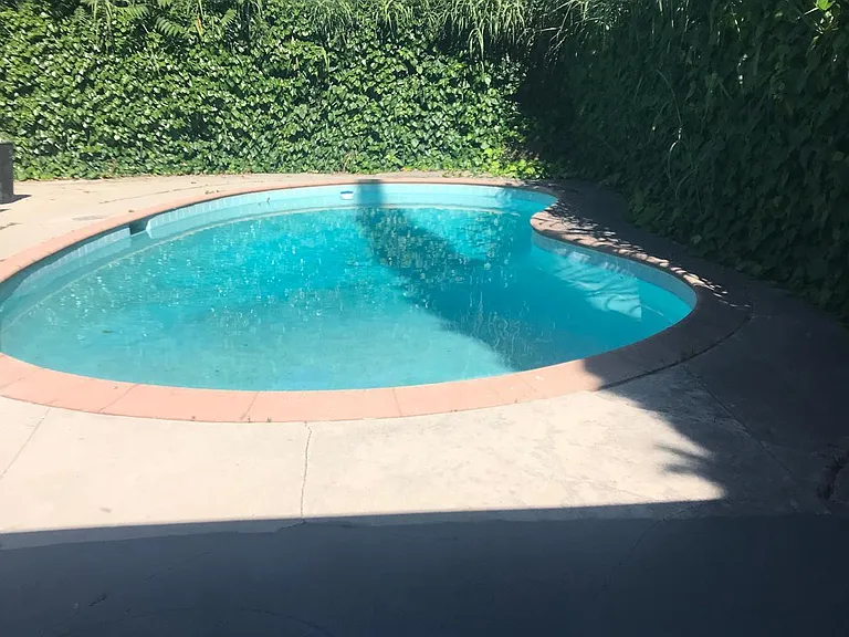4442 Tobias Ave — Photo 10