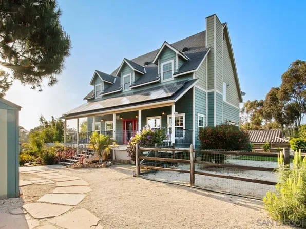 312 Woodland Ln, El Cajon, CA 92021