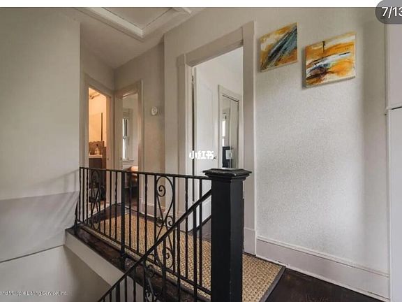 4th image of 54 Henderson Ave #4
