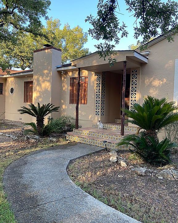 1st image of 210 Palo Verde