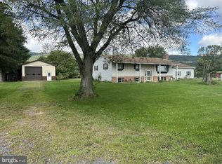 414 Hickory Ln, Belleville, PA 17004