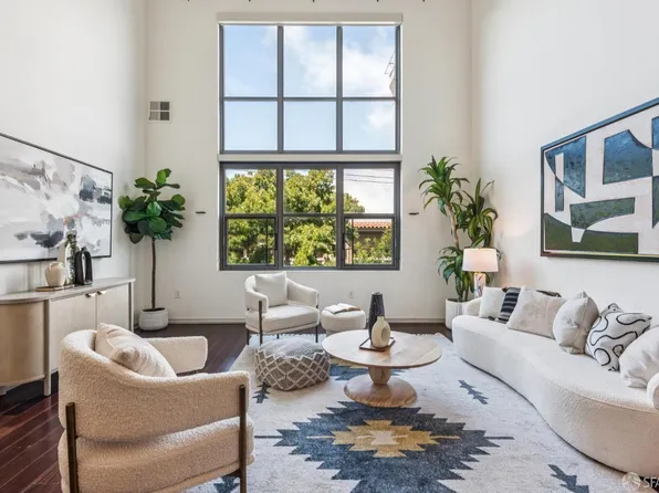 1001 46th St Unit 322, Emeryville, CA 94608