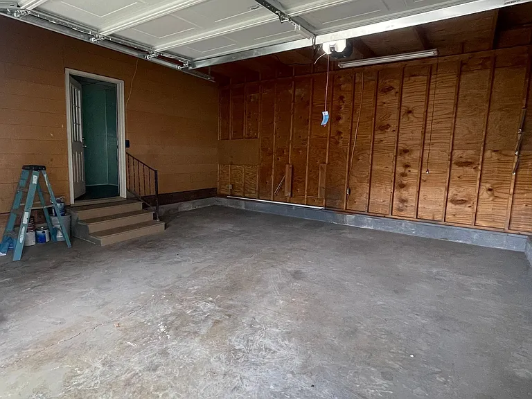 373 W Church St — Photo 11