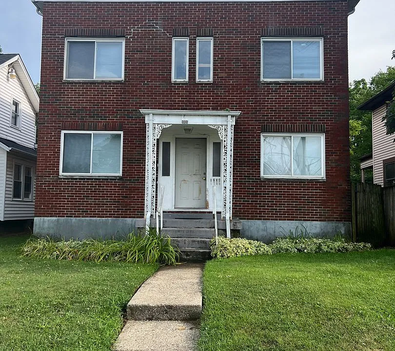 1008 W Fairview Ave