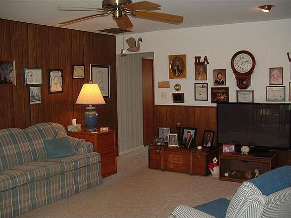 4th image of 5341 Greencroft Dr