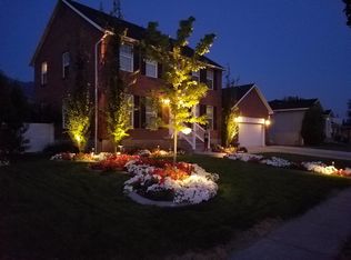 937 S Palos Verdes Dr, Kaysville, UT 84037