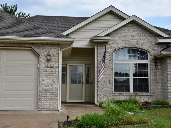 6151 E Douglas Pkwy, Hallsville, MO 65255