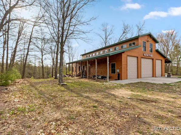 1591 Fruitvale Rd, Montague, MI 49437