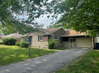 404 W Oriole Ln, Mount Prospect, IL 60056