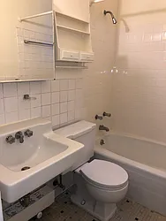 Rented by R New York