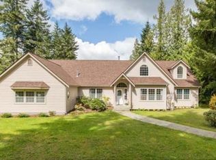 9800 Harland Ln SE, Pt Orchard, WA 98367