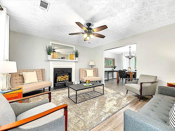 4th image of 1777 May Glen Dr