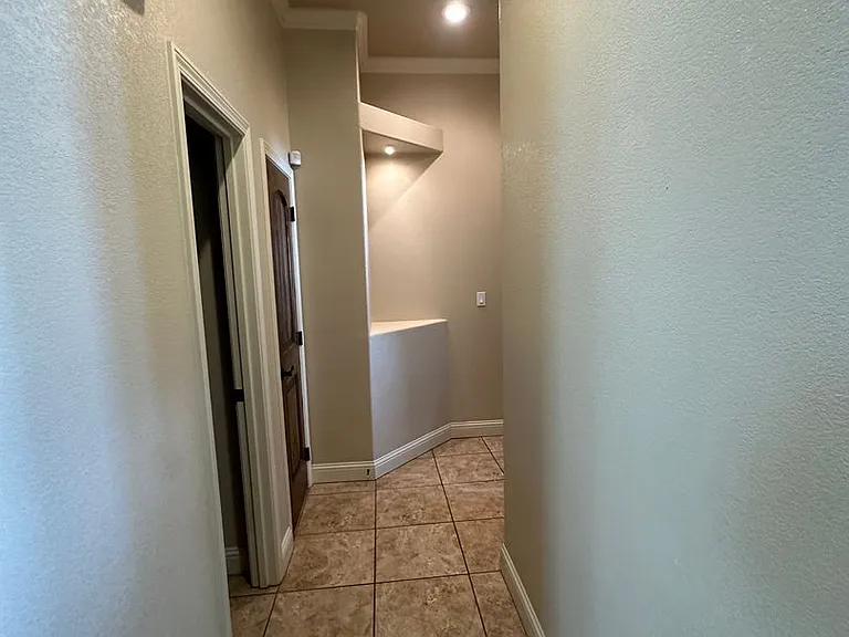 3724 Woodlark Rd — Photo 32
