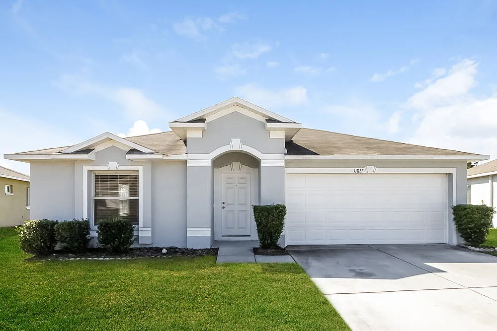 3 bed, 2.0 bath, 1473 sqft, $2,120 — Photo 1
