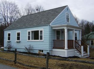 3 Oak St, Andover, MA 01810