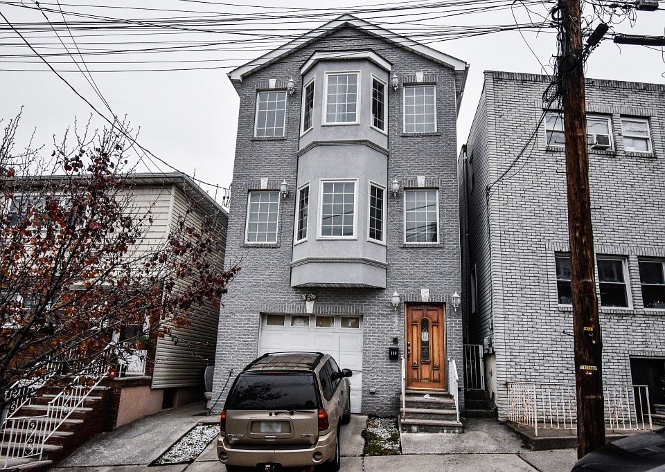 1st image of 190 Zabriskie St