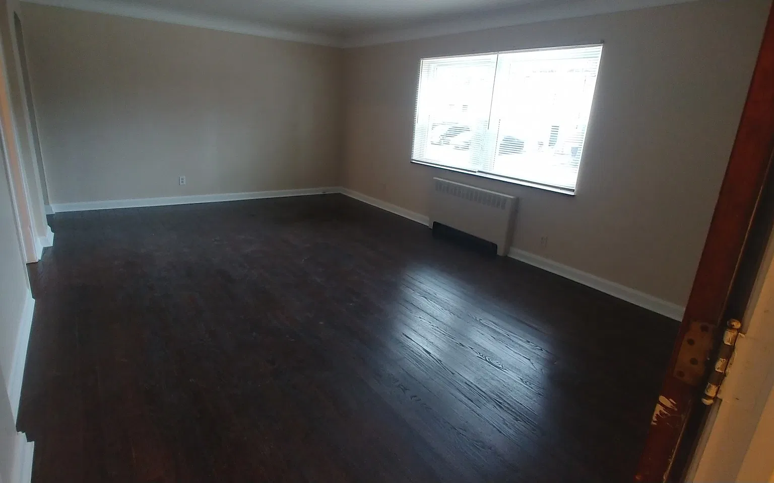 1640 Anita Place — Photo 2