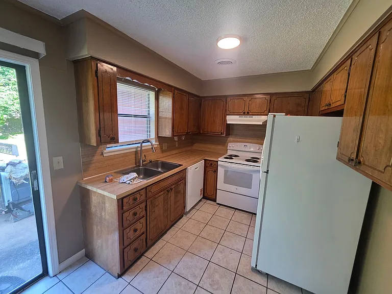 2923-2925 N Sunny Ln #2927 — Photo 3