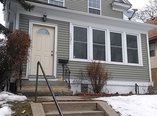 831 Thomas Ave, Saint Paul, MN 55104