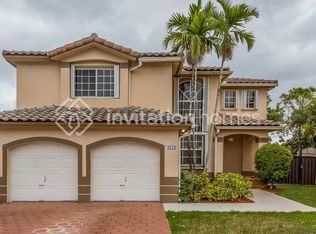 9229 SW 157th Ct, Miami, FL 33196