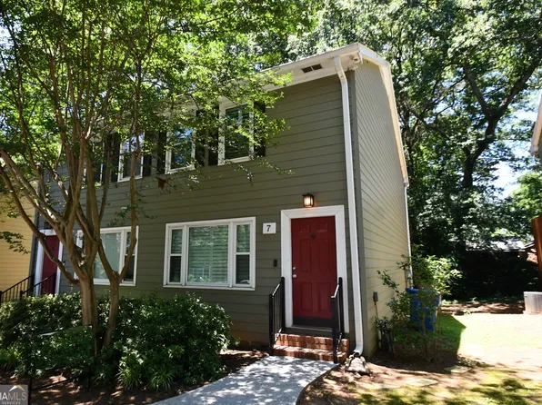 7 Holly Downs Ct NW, Atlanta, GA 30318