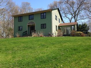 50 Esker Ln, North Kingstown, RI 02852