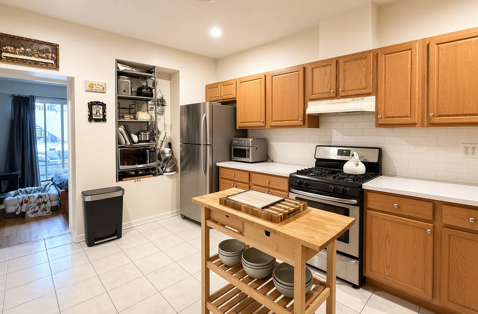 3 bed, $2,250 — Photo 2