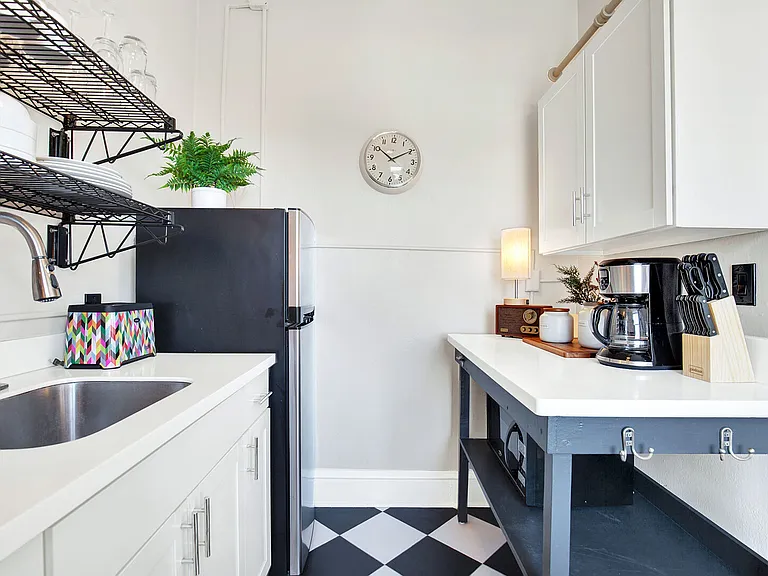 24 E Liberty St #64 — Photo 21