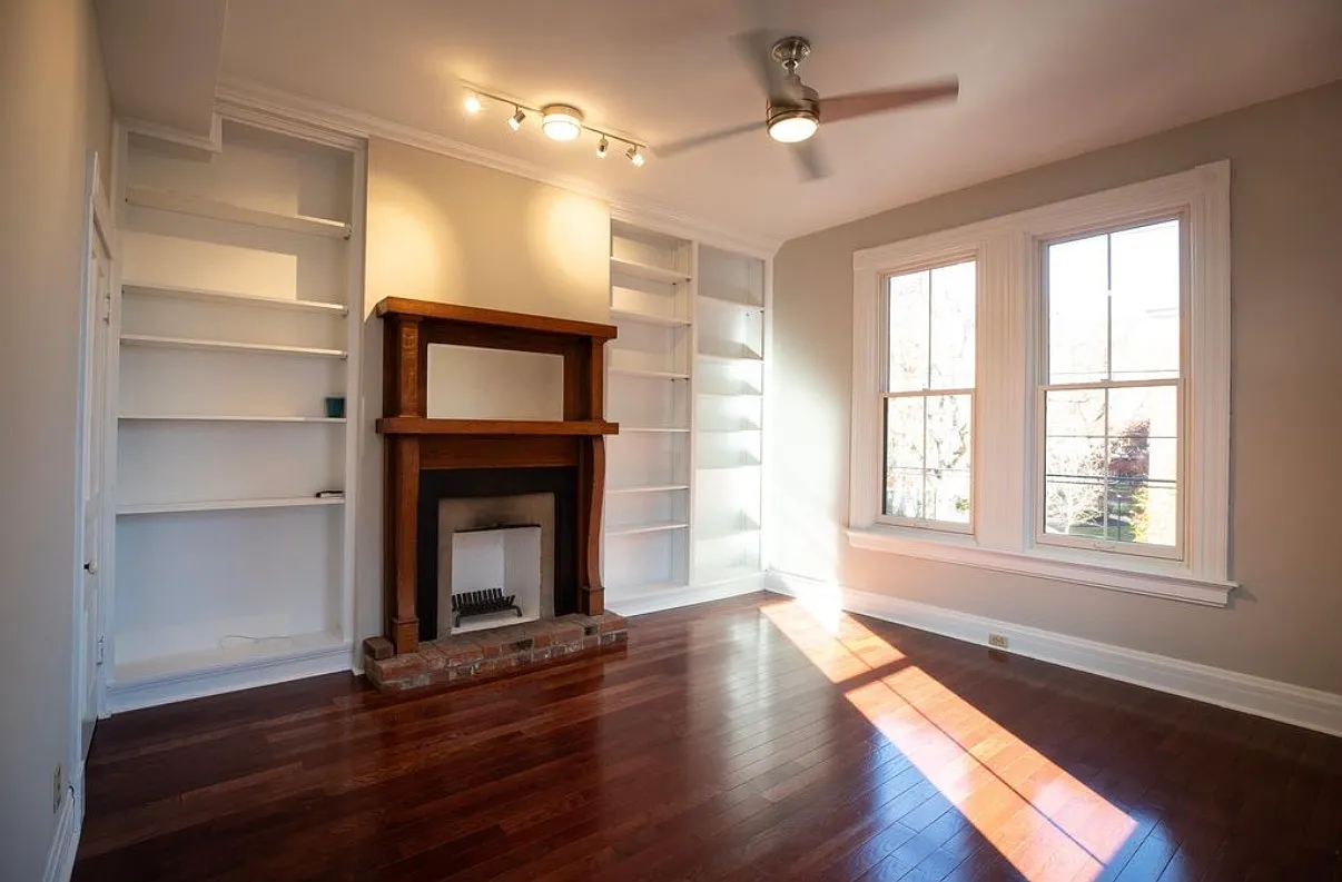 3 bed, 1.5 bath, 1700 sqft, $2,195 — Photo 3