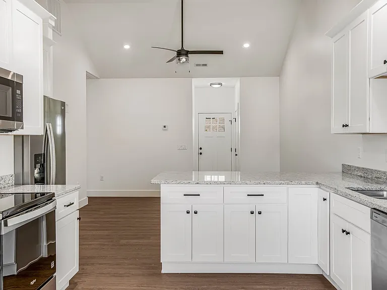 3100 Infinity Dr NW — Photo 17