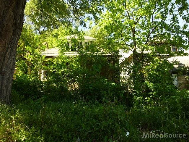 1st image of 4741 Saint Clair St