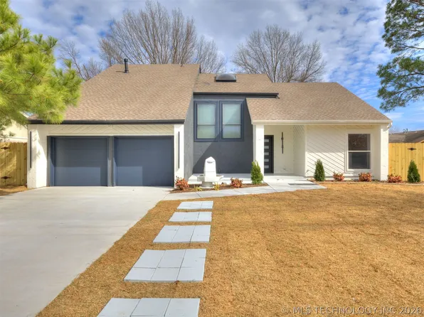 8403 E 64th Pl, Tulsa, OK 74133