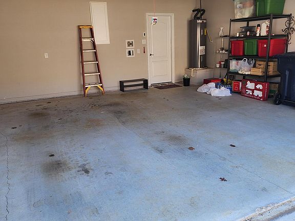 3rd image of 3409 Brentwood Dr