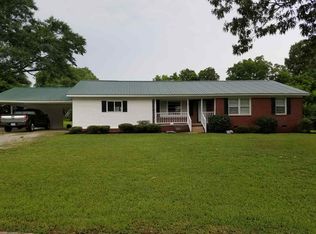 313 4th St, Henderson, TN 38340