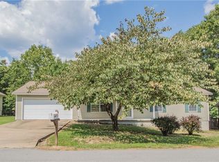 128 Rillington Dr, Bella Vista, AR 72714