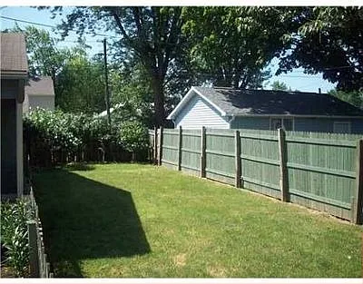 206 Donmoyer Ave photo 1