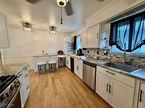 103 Kathleen Way — Photo 22