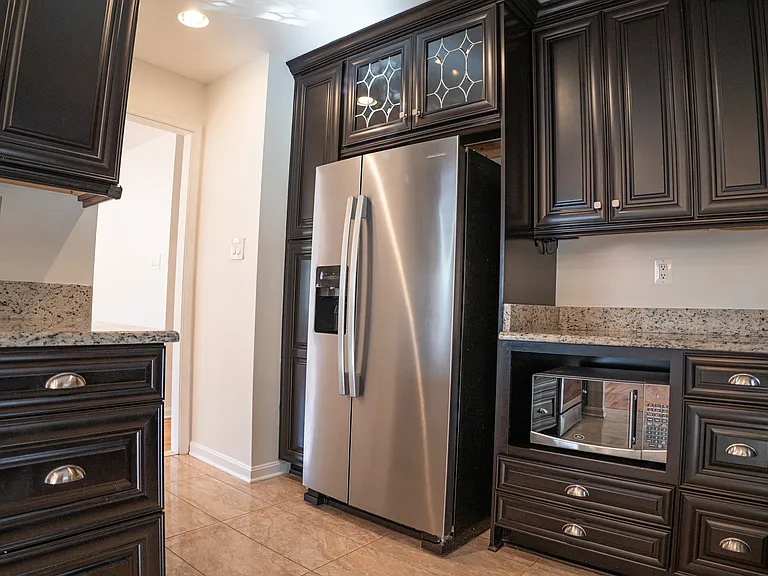 13227 Sturbridge Rd — Photo 38