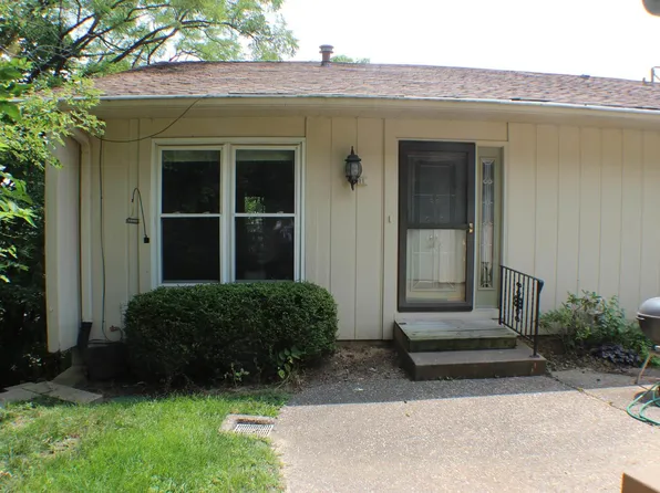 3360 Park 16th St, Moline, IL 61265