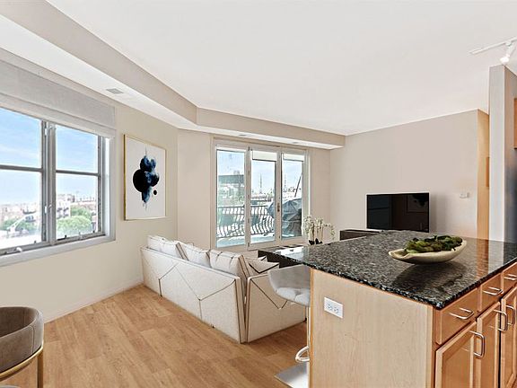 3rd image of 544 N Milwaukee Ave APT 402