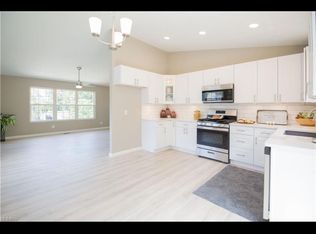 1175 Bryce Ave, Aurora, OH 44202