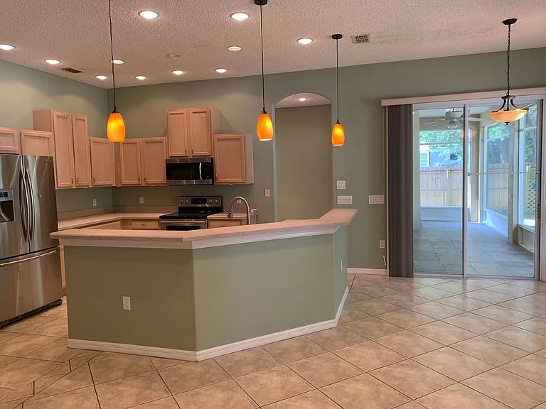 3044 Silver Palm Dr — Photo 6