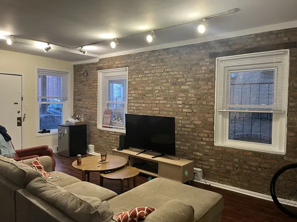 517 W Armitage Ave #1R, Chicago, IL 60614
