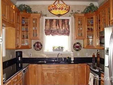 6995 N OCEANSHORE BLVD KITCHEN