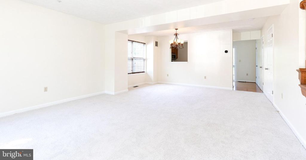 710 Medinah Cir, Westminster, MD - View 3