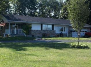 1439 Indian Hill Rd, Lehighton, PA 18235