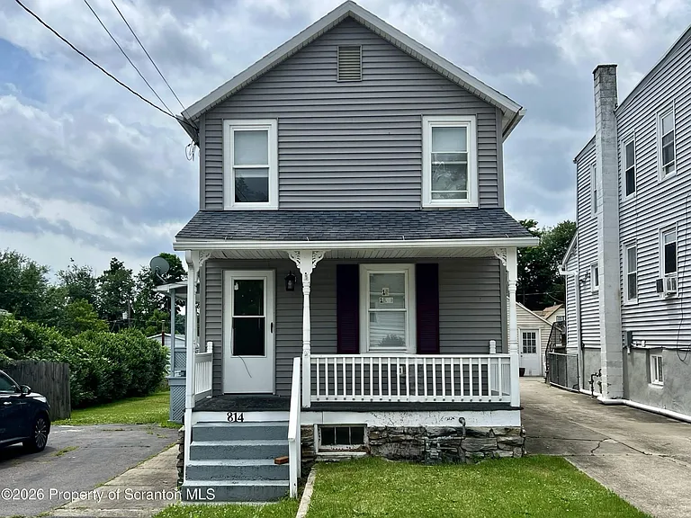 814 North St — Photo 2